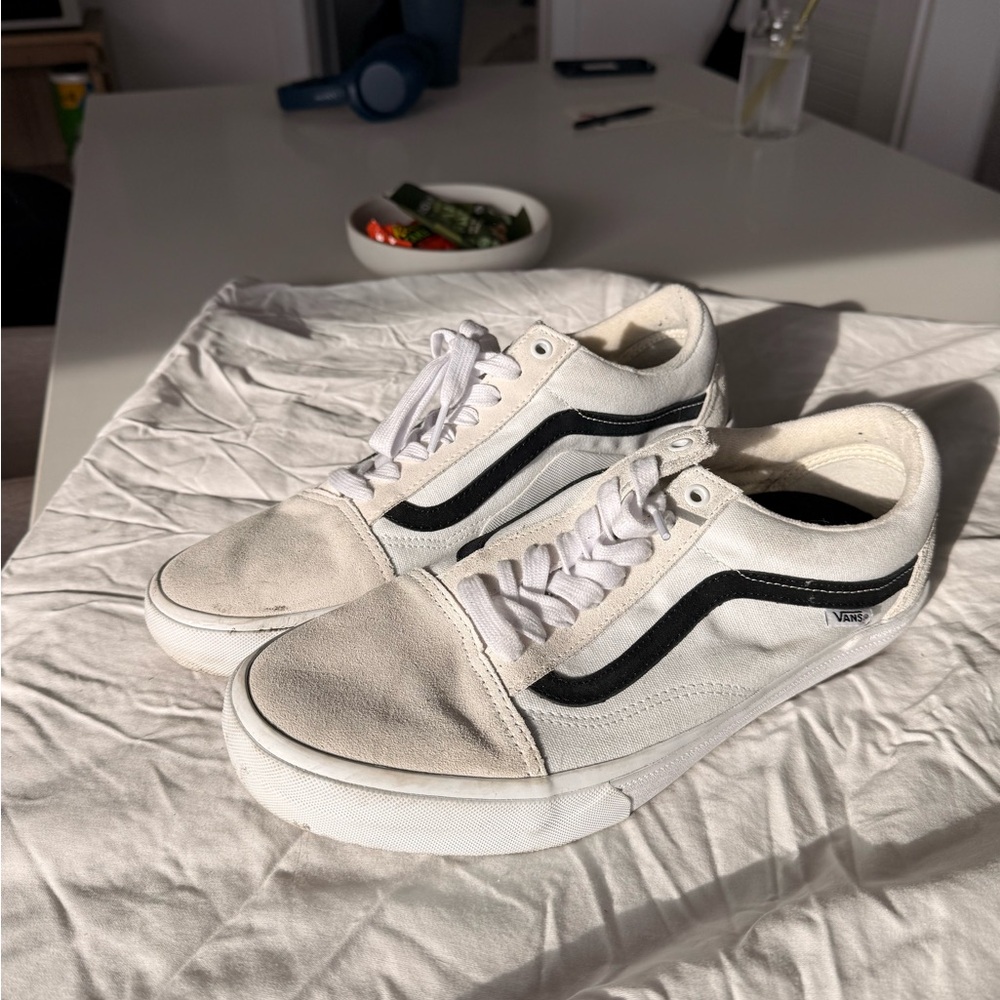 Vans White Canvas Shoes with Black Stripe